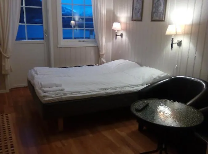 Dalselv Na Bare Rom Og Frokost, Innsjekk Fra Kl 18 Panzió 3*